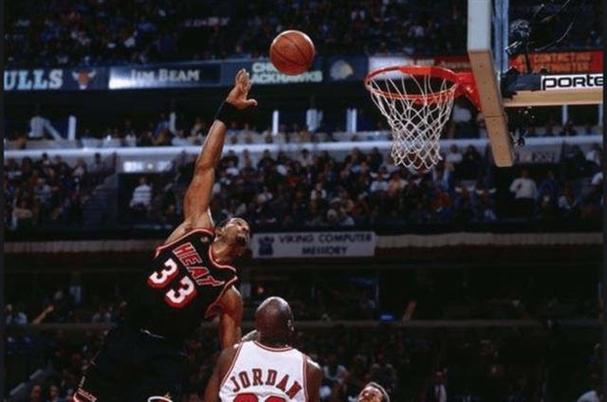 热火对小牛总决赛第一场全场录像cctv5