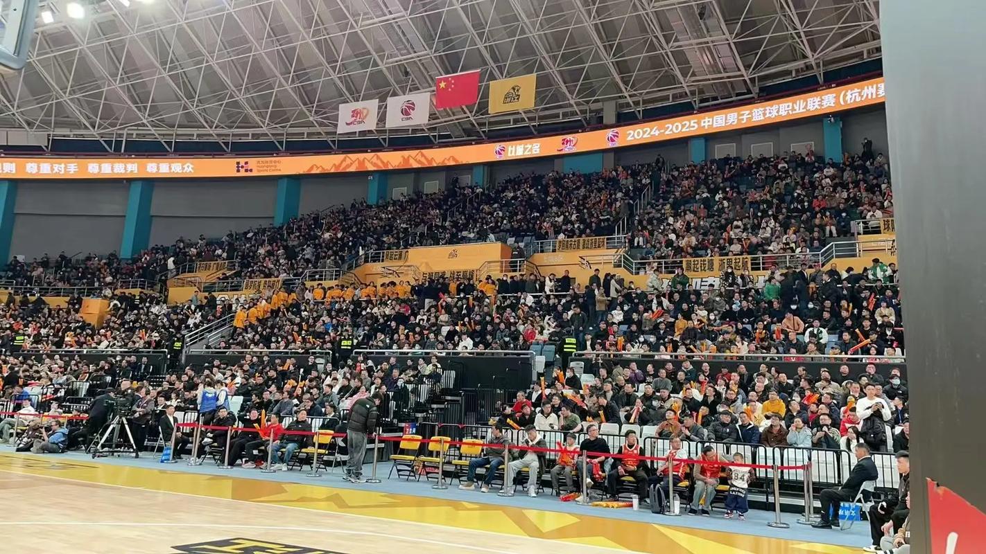 nba深圳赛座无虚席