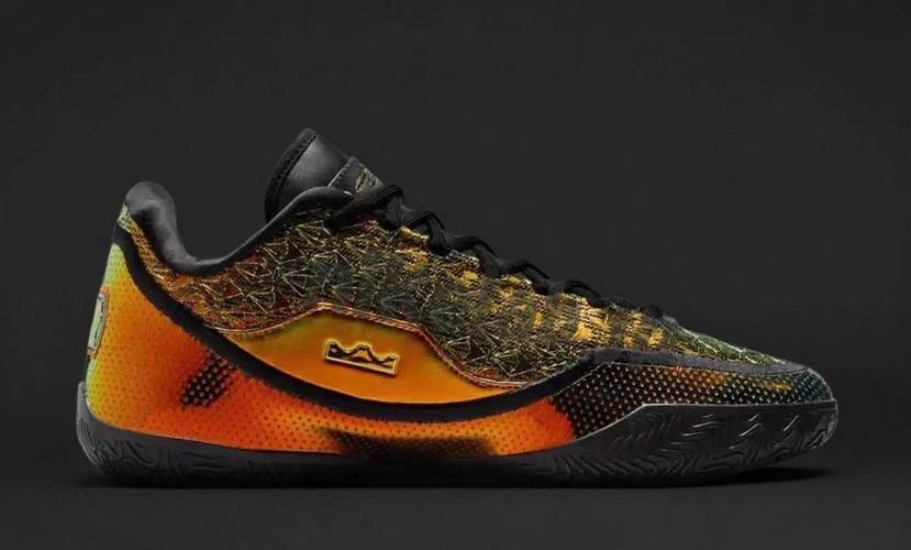 耐克詹姆斯篮球鞋多少钱