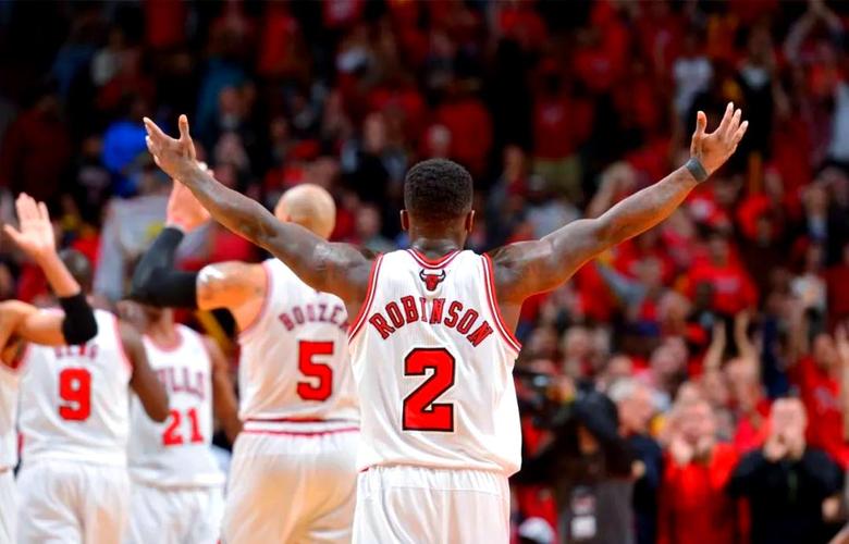 篮球明星内特罗宾逊在篮球生涯中的成长告诉我们