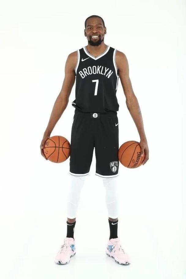 凯文杜兰特实际身高