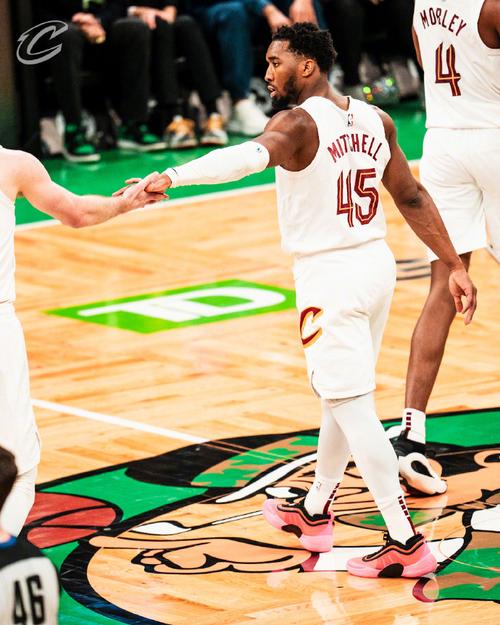 18年骑士vs凯尔特人g7阵容