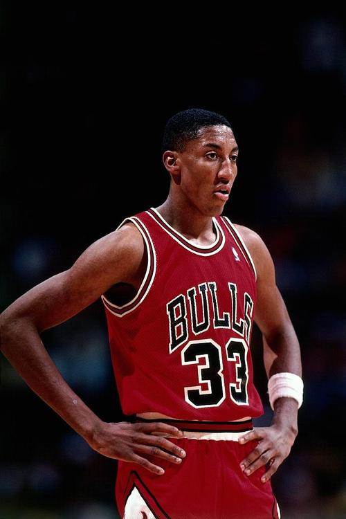 公牛队最强中锋是谁