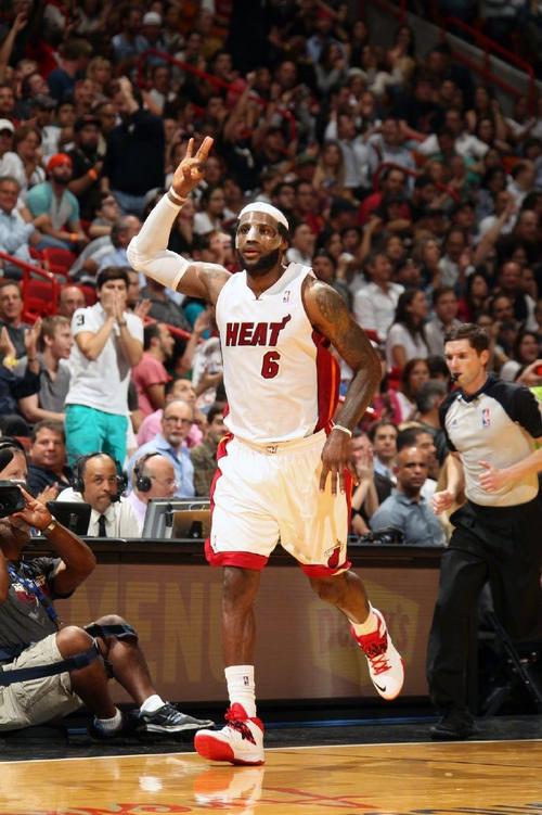 詹姆斯去热火前一年热火战绩