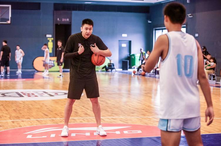 孙悦身高体重排名多少