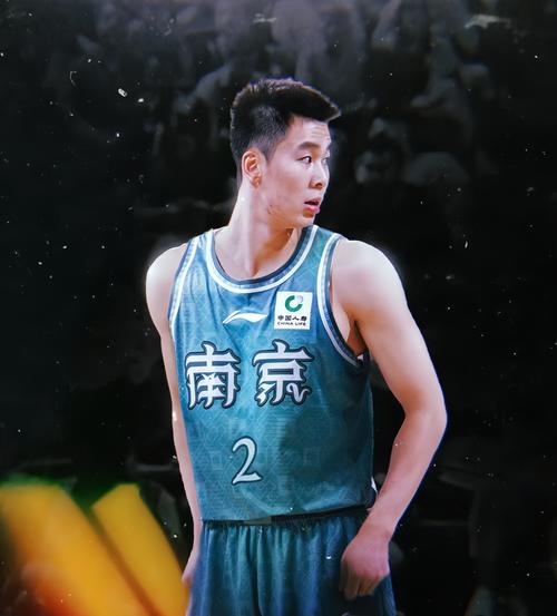 上海队郭昊文身高