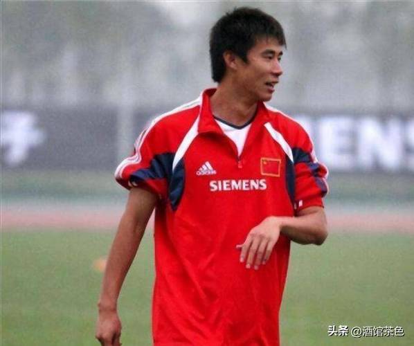 董方卓英超进了几个球