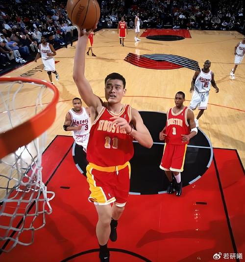 姚明打了多少场比赛