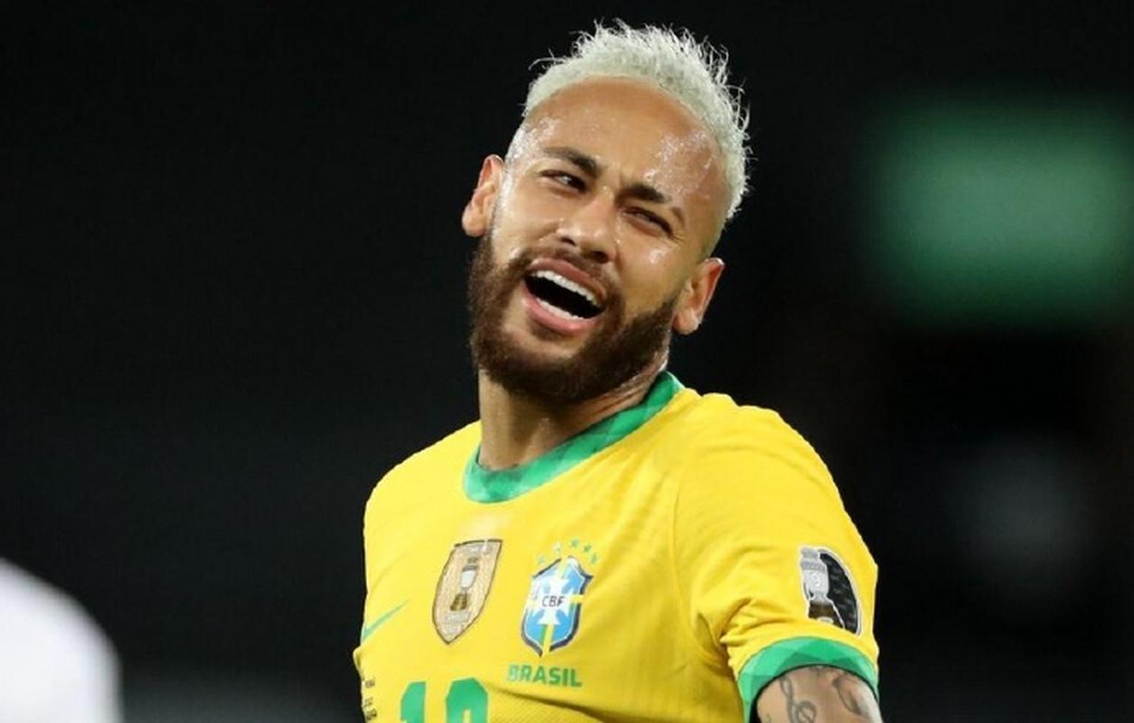 内马尔18年在哪个队