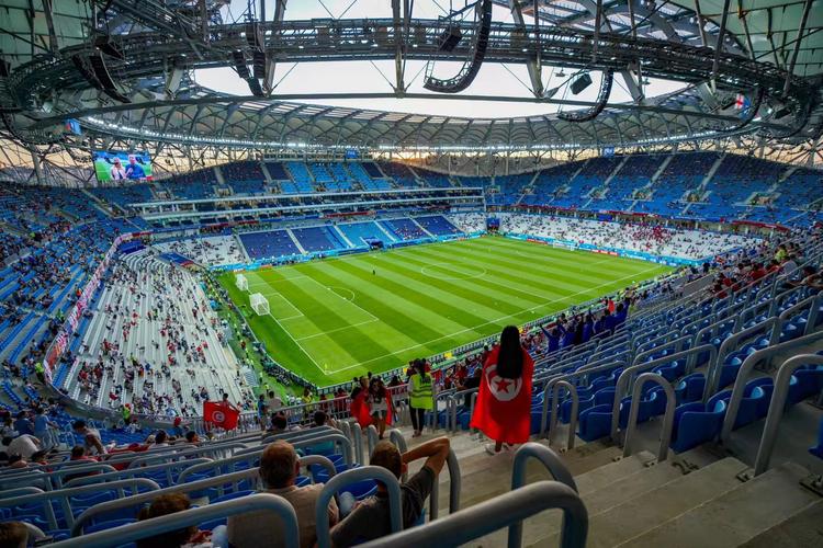 世界杯比赛场地要求容纳多少人员