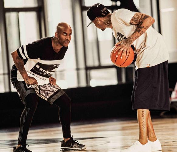 马布里跟艾弗森关系怎么样