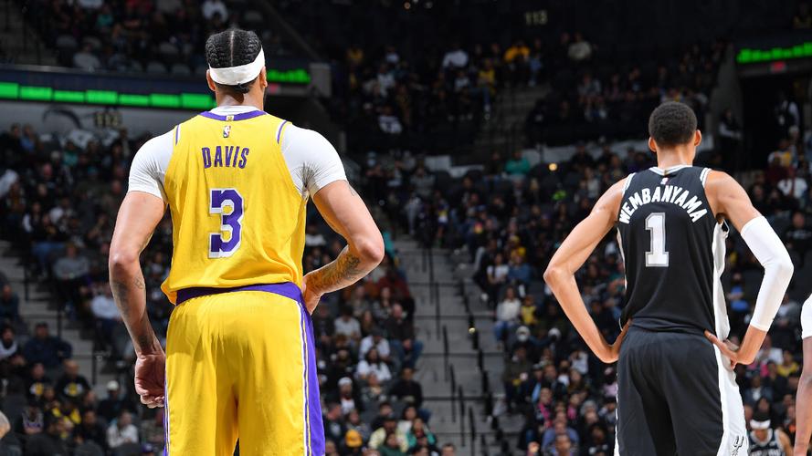 湖人vs马刺回放国语