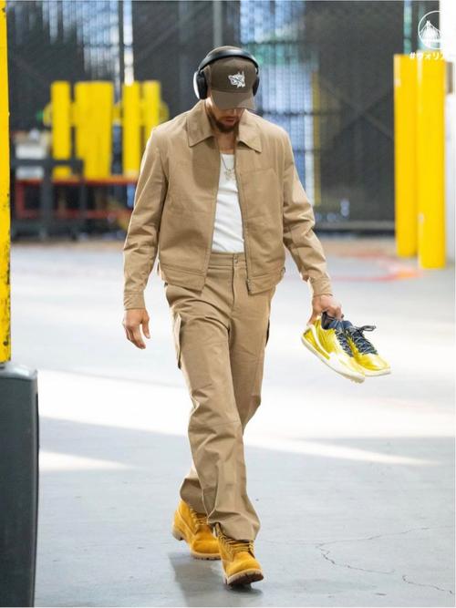 多少男人穿库里斯的衣服