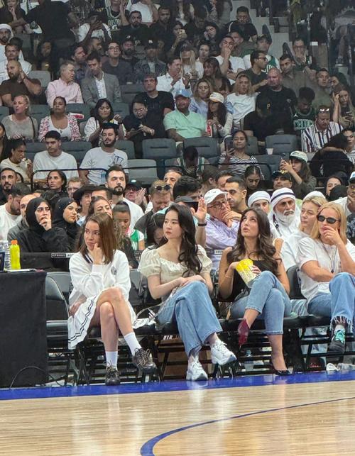 nba现在有现场观众吗