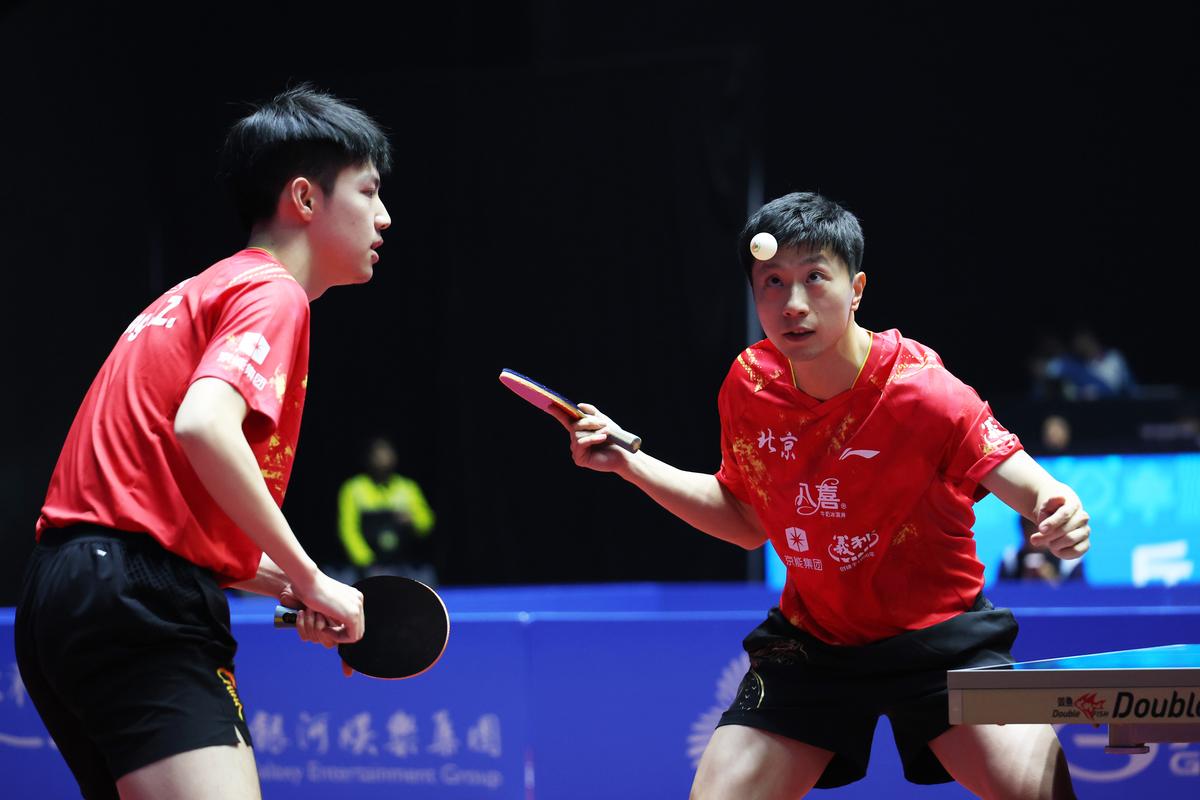 男子乒乓球团体赛几个人参加