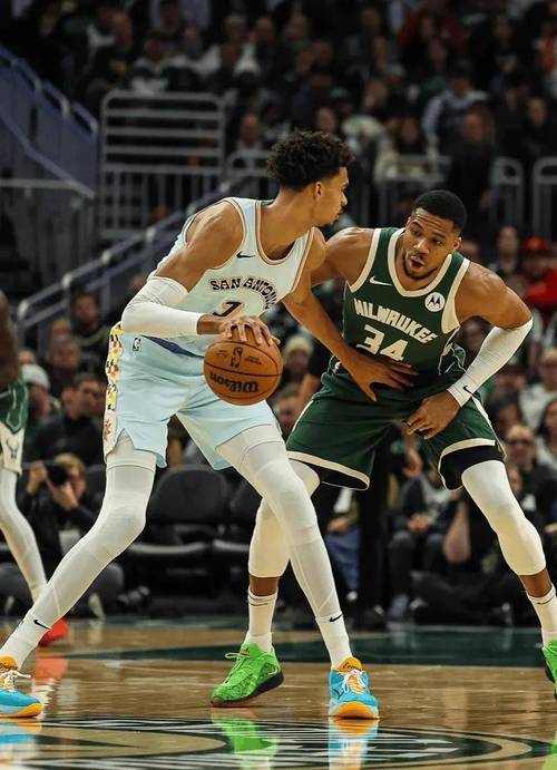 字母哥今天的比赛