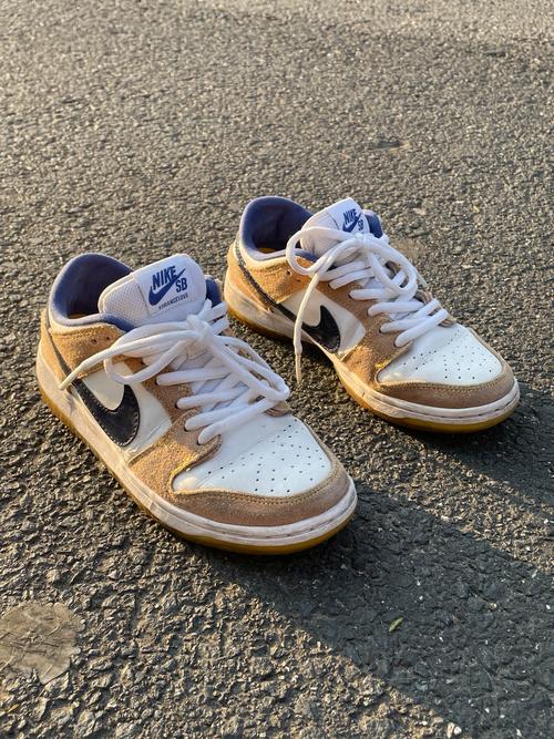 紫金湖人怎么搭配