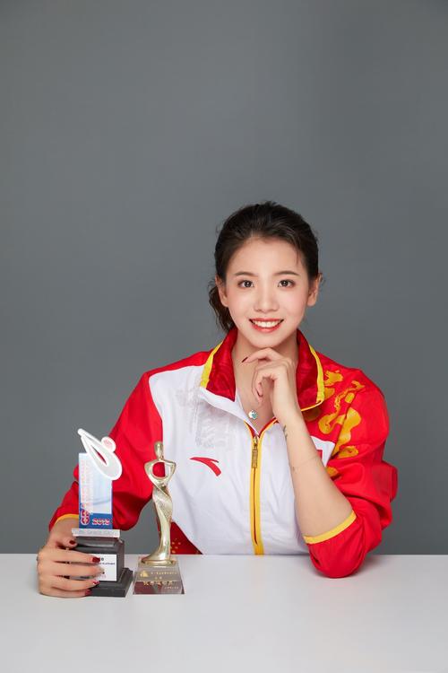 跳水冠军连婕个人资料